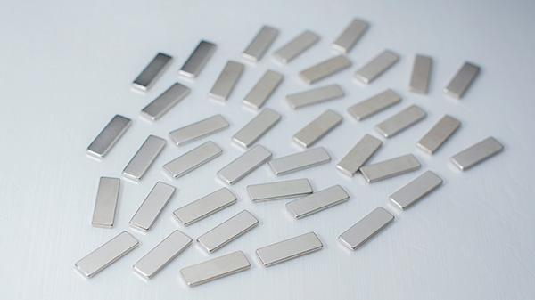 Square magnet